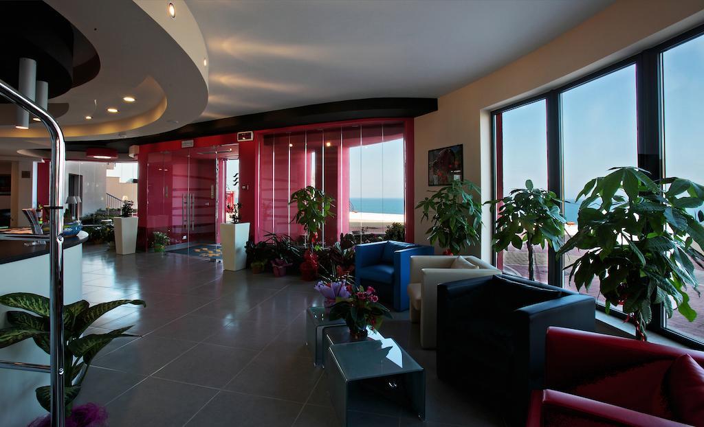 Hotel Tus'Hotel