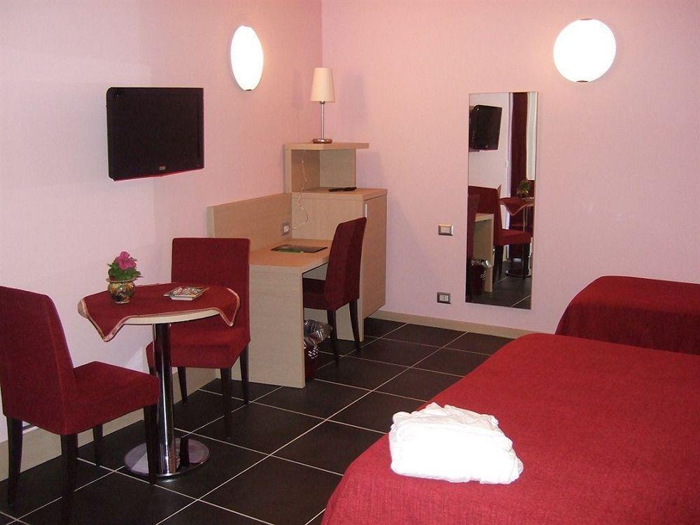 Hotel Tus'Hotel 4*