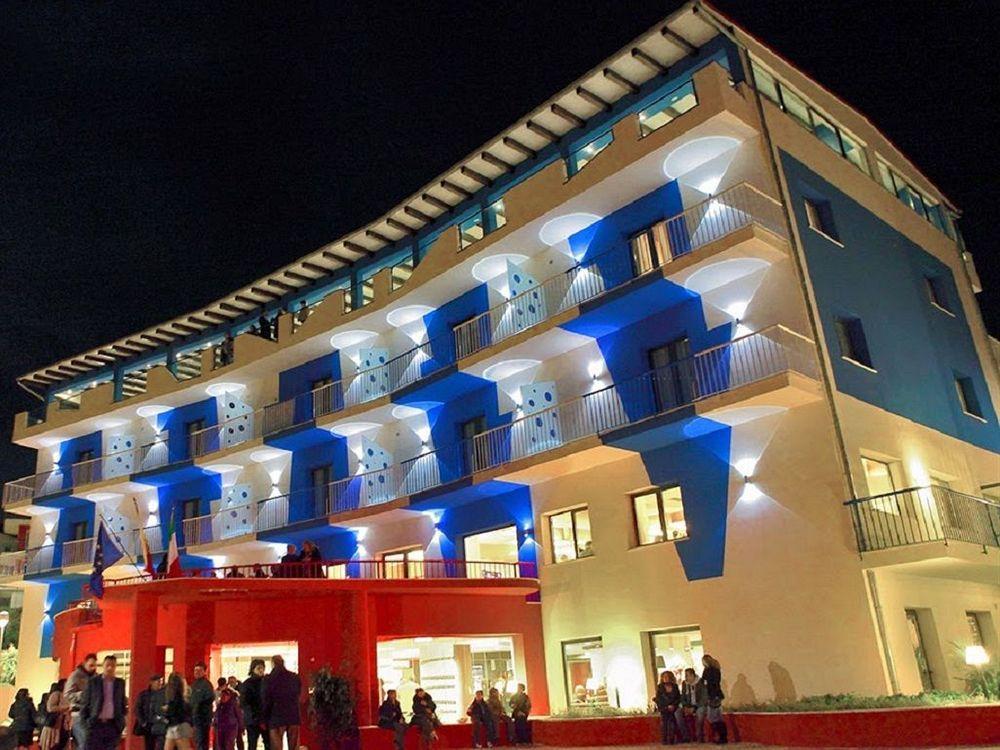 Tus'Hotel 4*