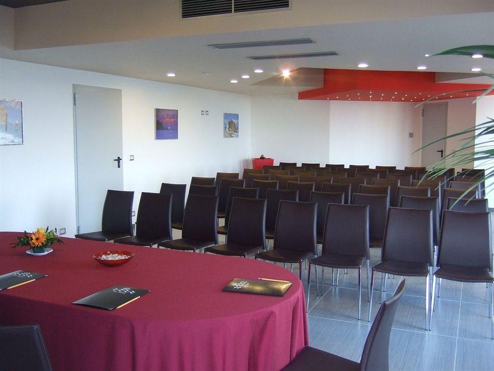 Tus'Hotel Hotel 4*