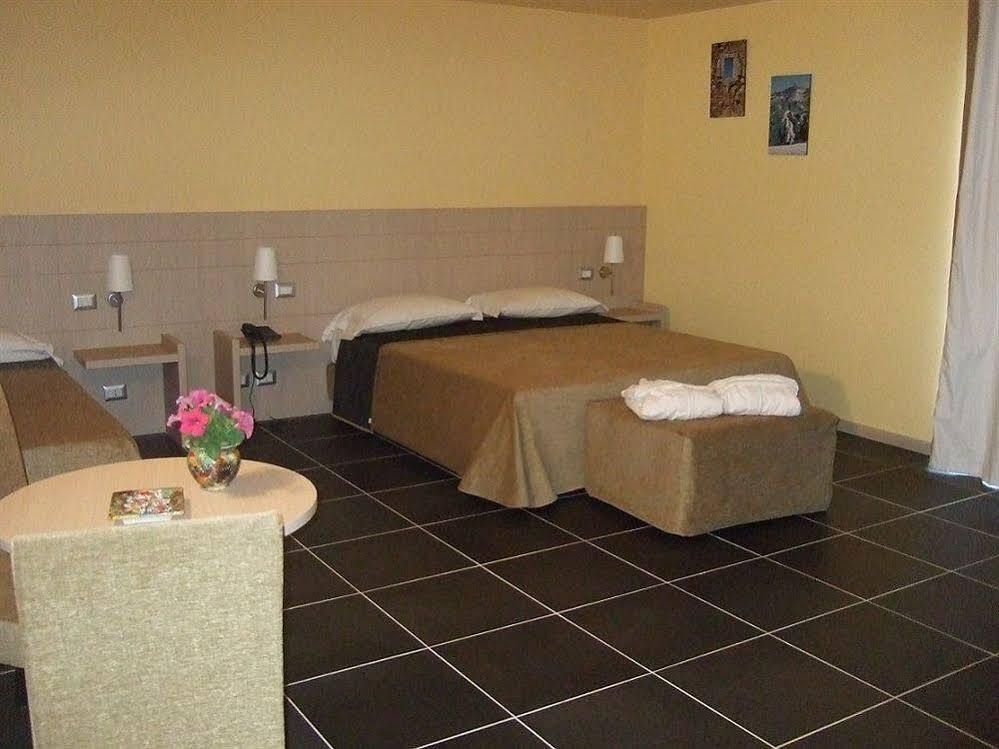 Hotel Tus'Hotel 4*