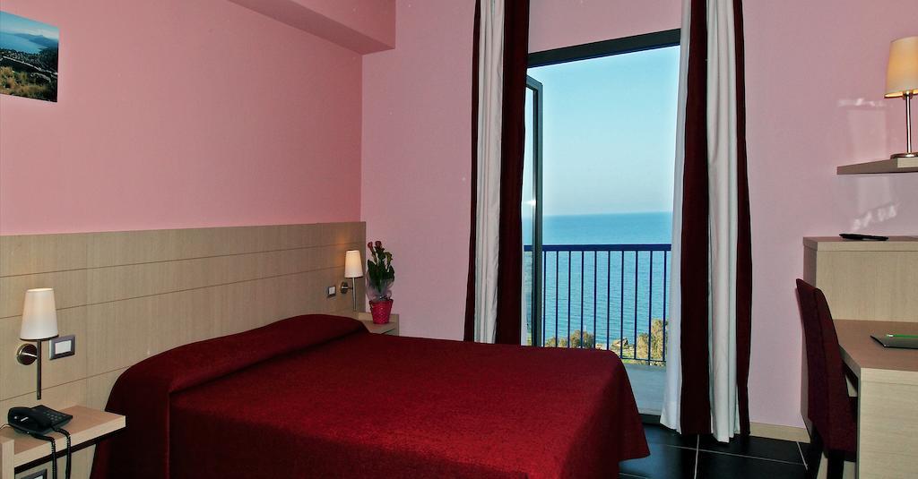 Hotel Tus'hotel